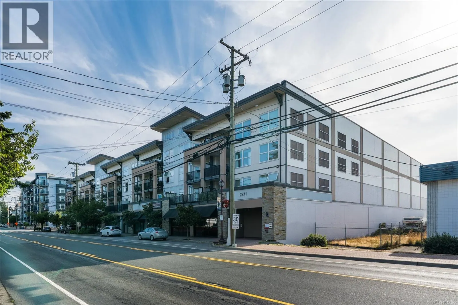 208 2871 Jacklin Rd