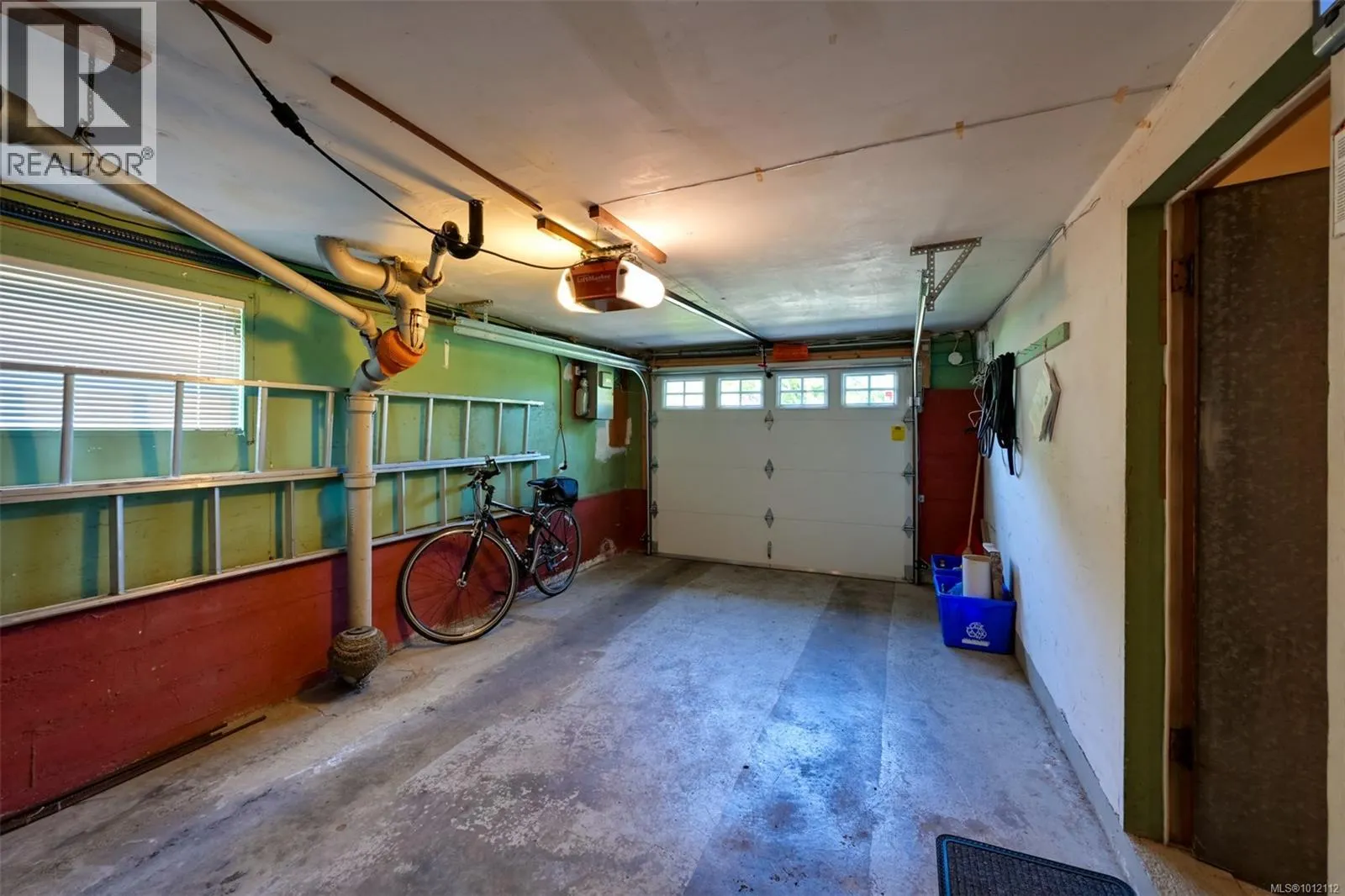 1033 Pentrelew Pl