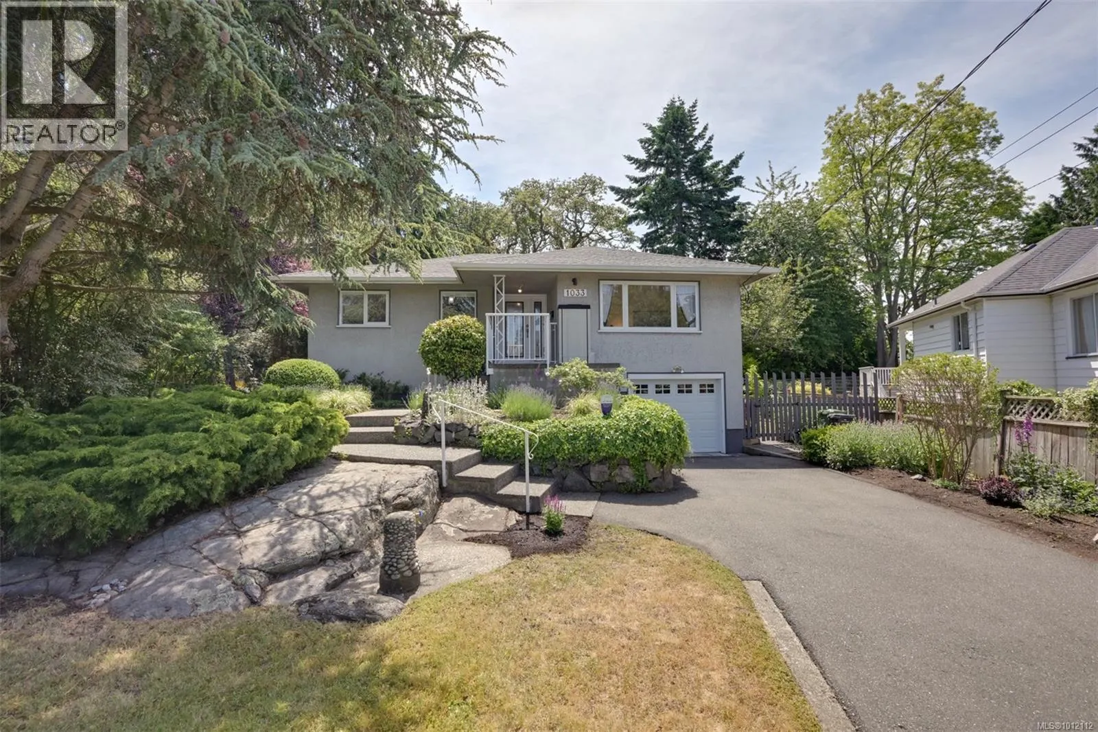 1033 Pentrelew Pl