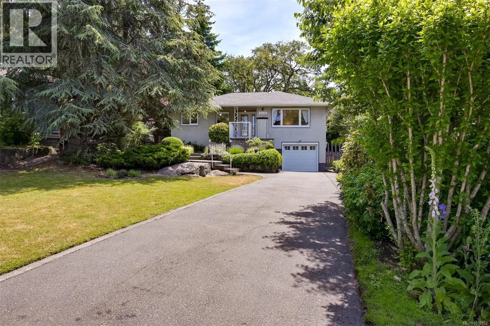 1033 Pentrelew Pl