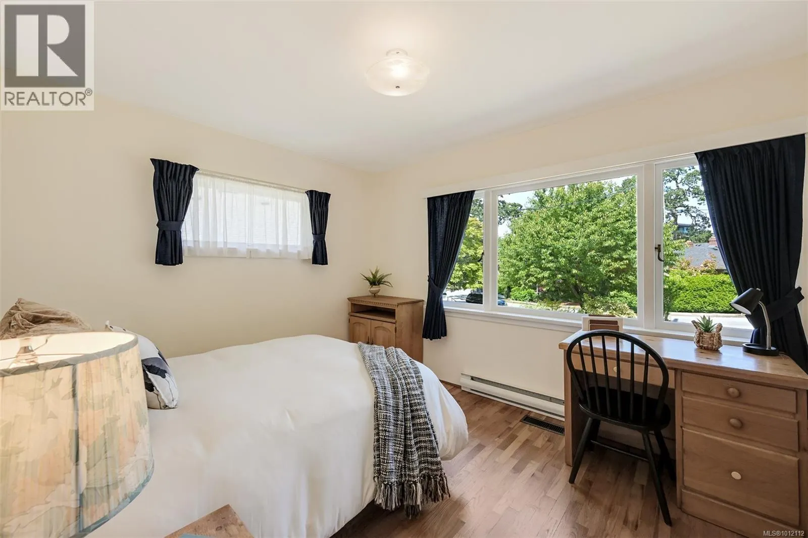 1033 Pentrelew Pl