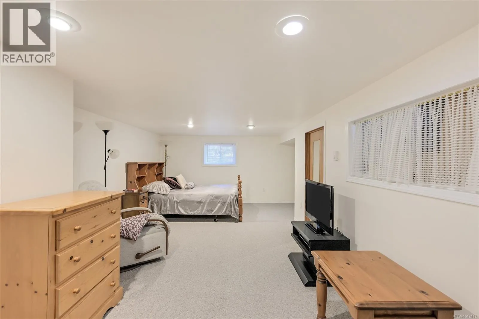 1033 Pentrelew Pl