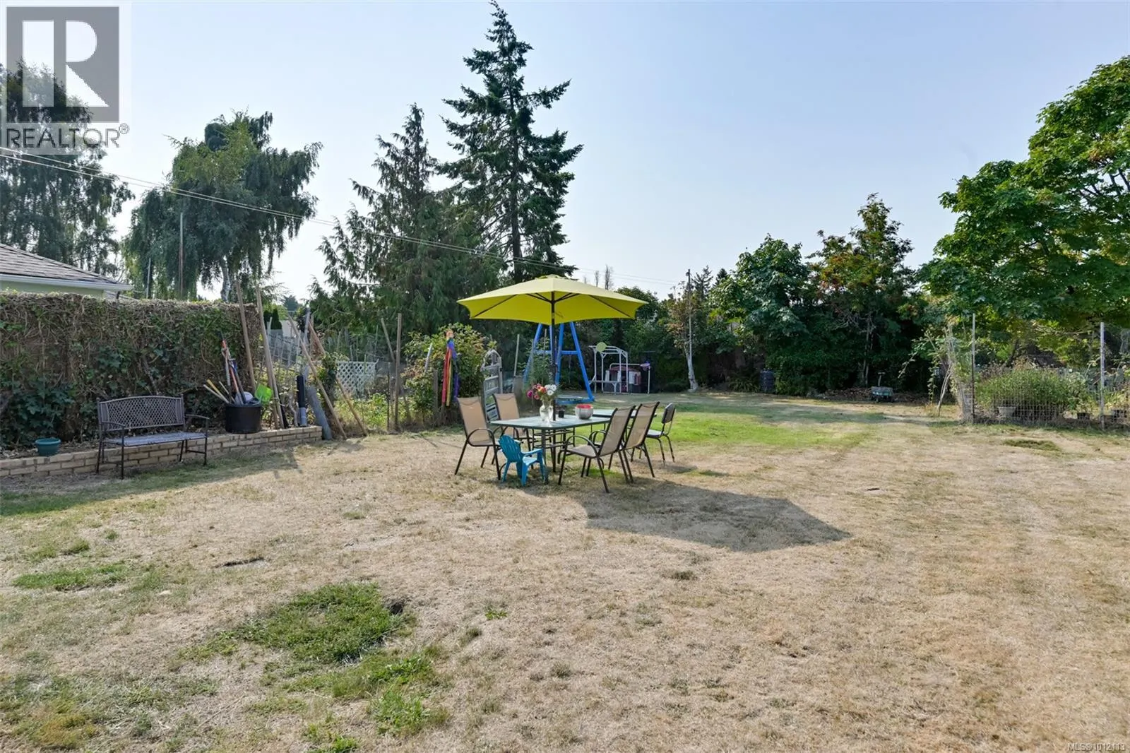 1149 Bewdley Ave