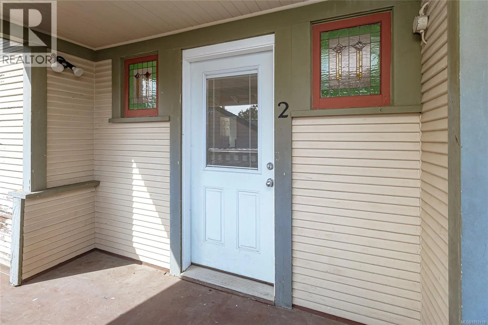 841 Viewfield Rd