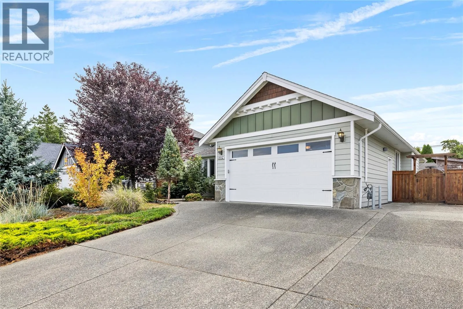 1892 Vee Rd