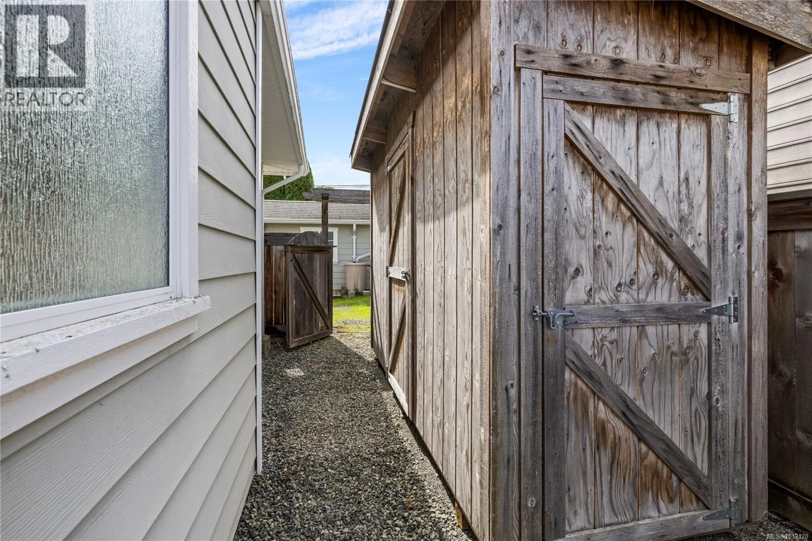 1892 Vee Rd