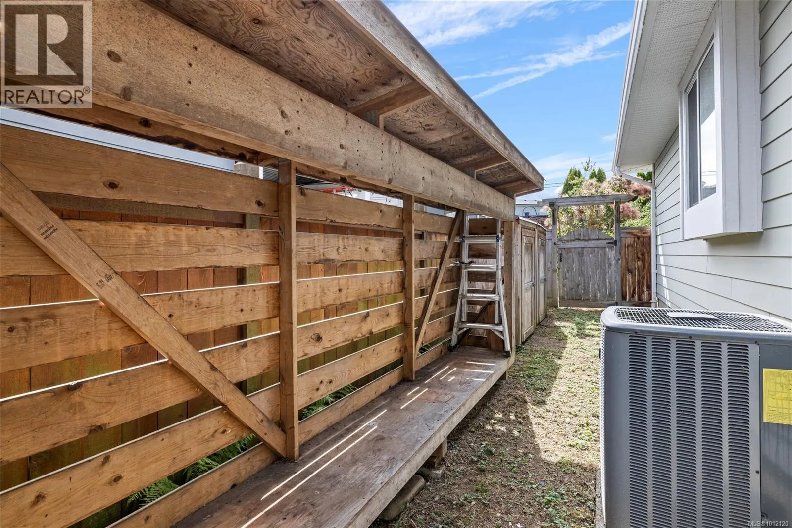 1892 Vee Rd