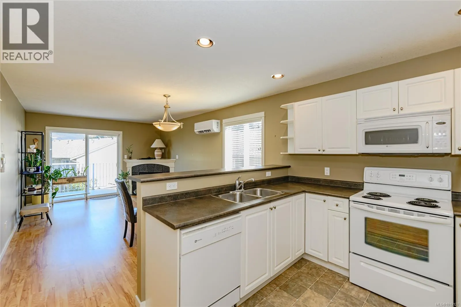 3281 Renita Ridge Rd