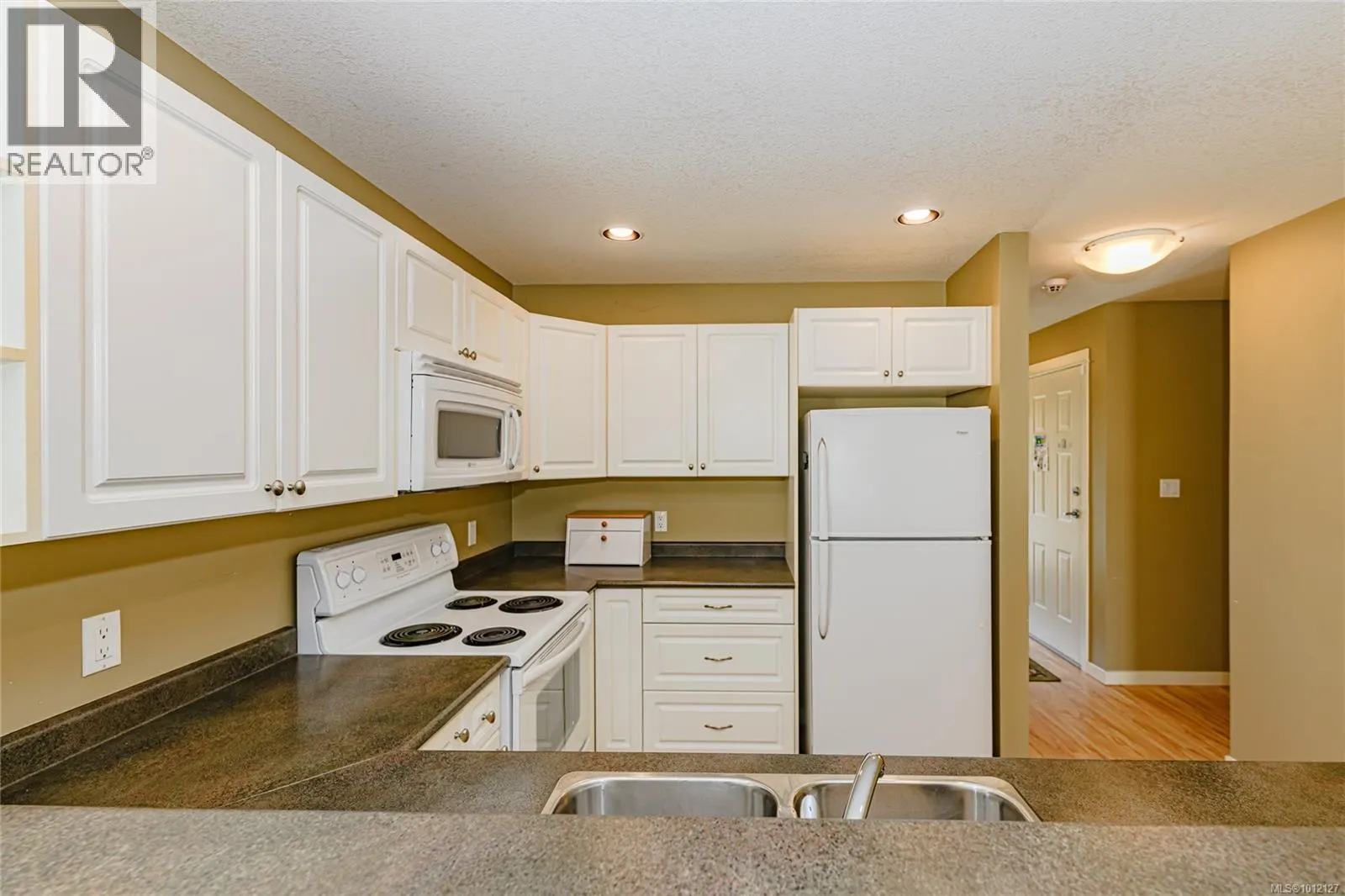 3281 Renita Ridge Rd