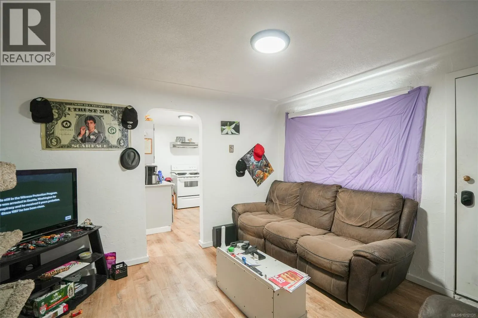 2758 Anderson Ave