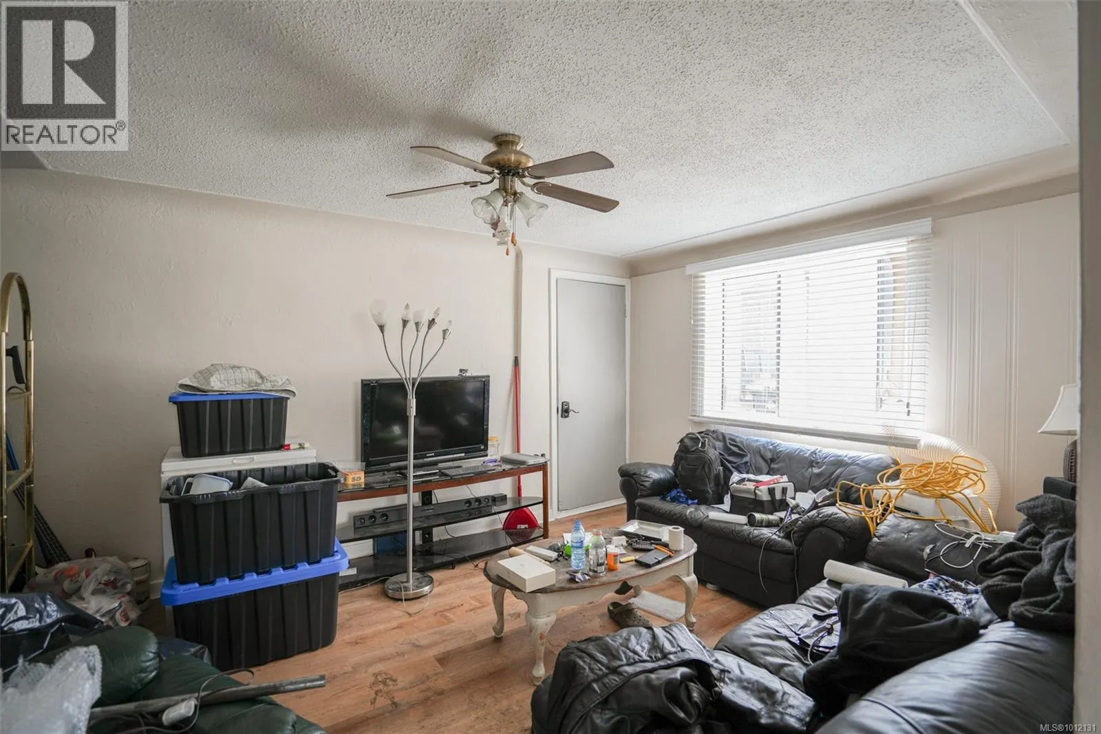 2758 Anderson Ave