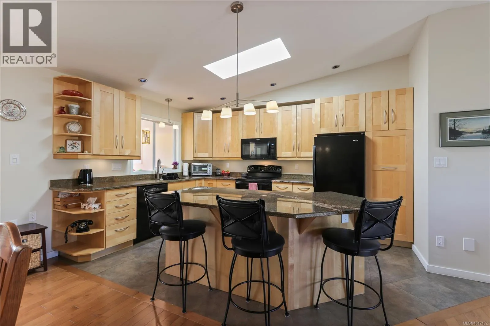 6378 Invermere Rd