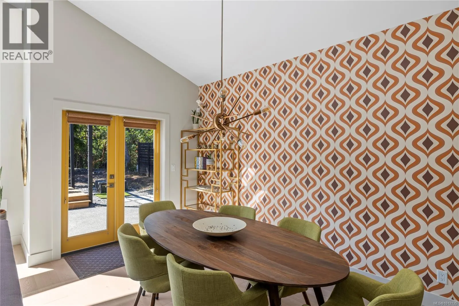 228 Crestline Terr