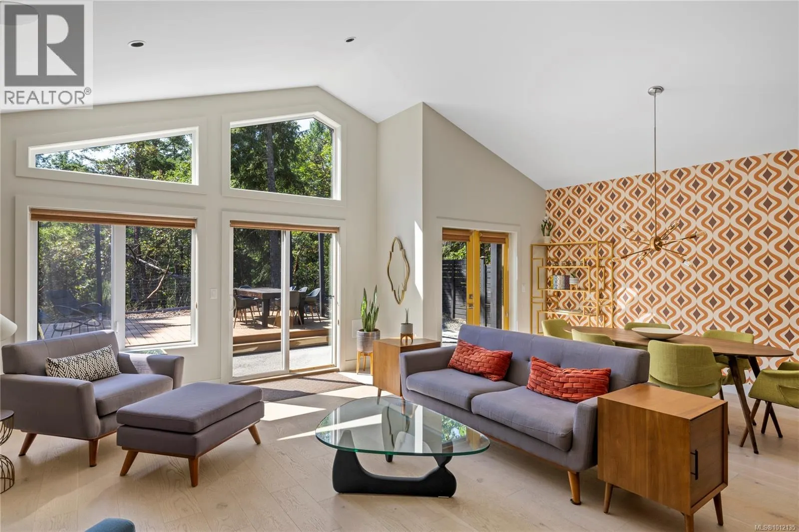 228 Crestline Terr