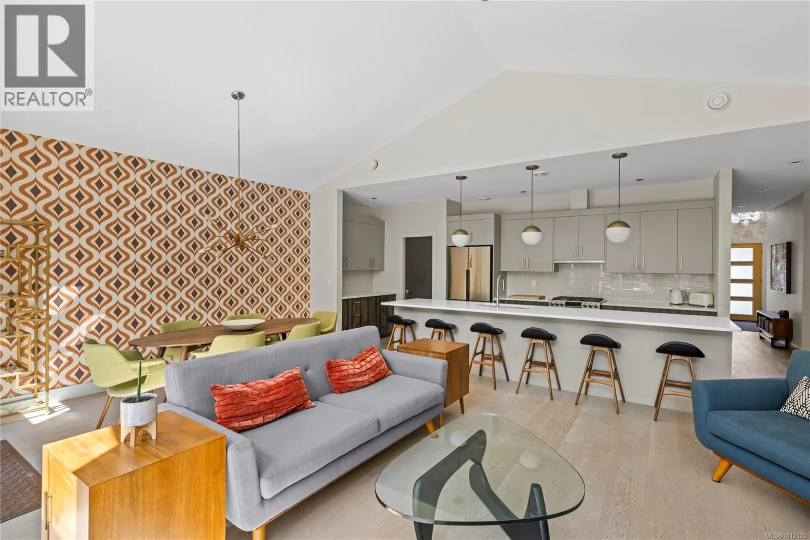 228 Crestline Terr