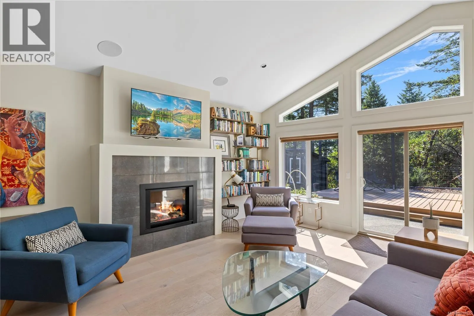 228 Crestline Terr