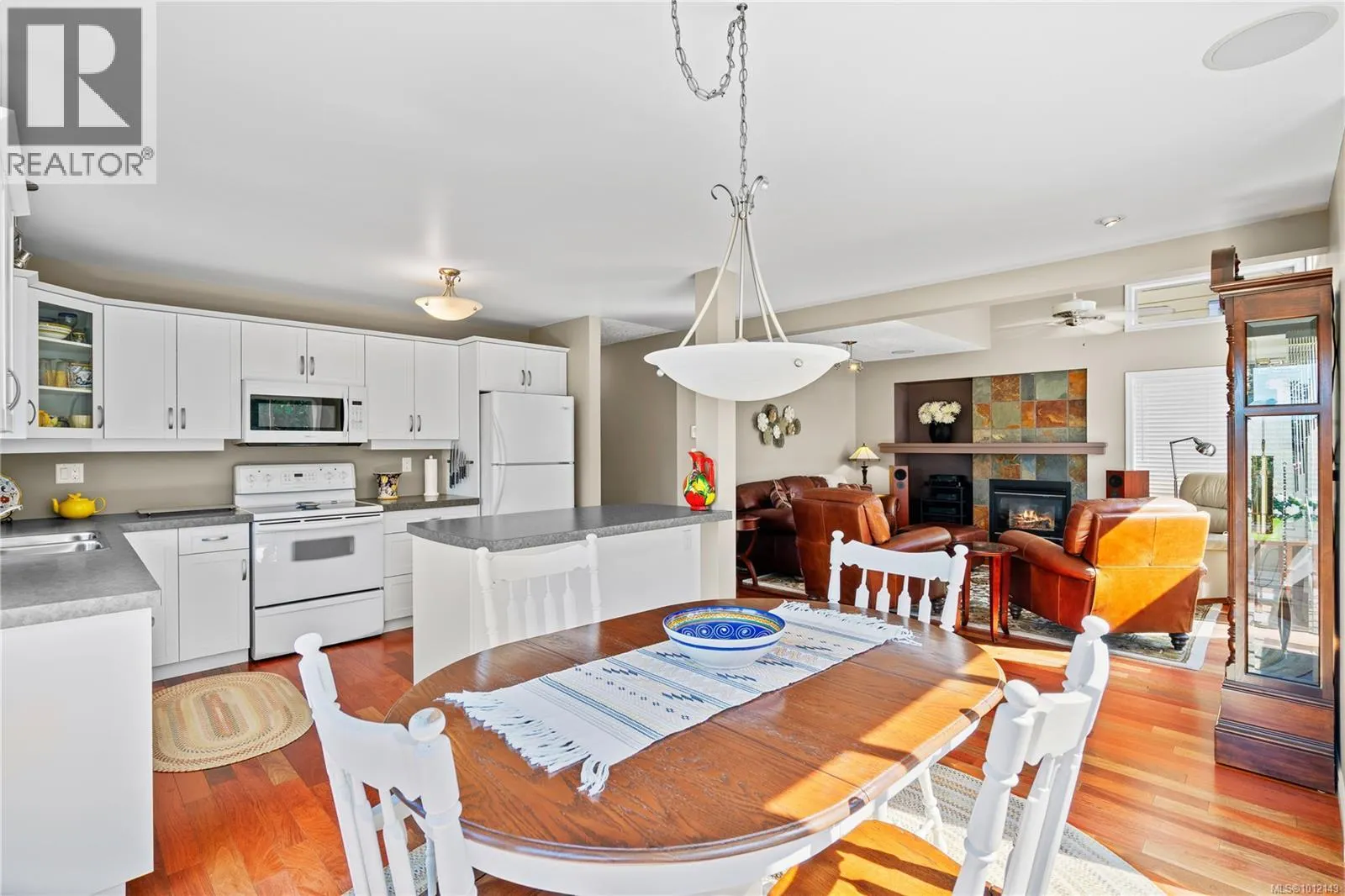 687 Kingsview Ridge
