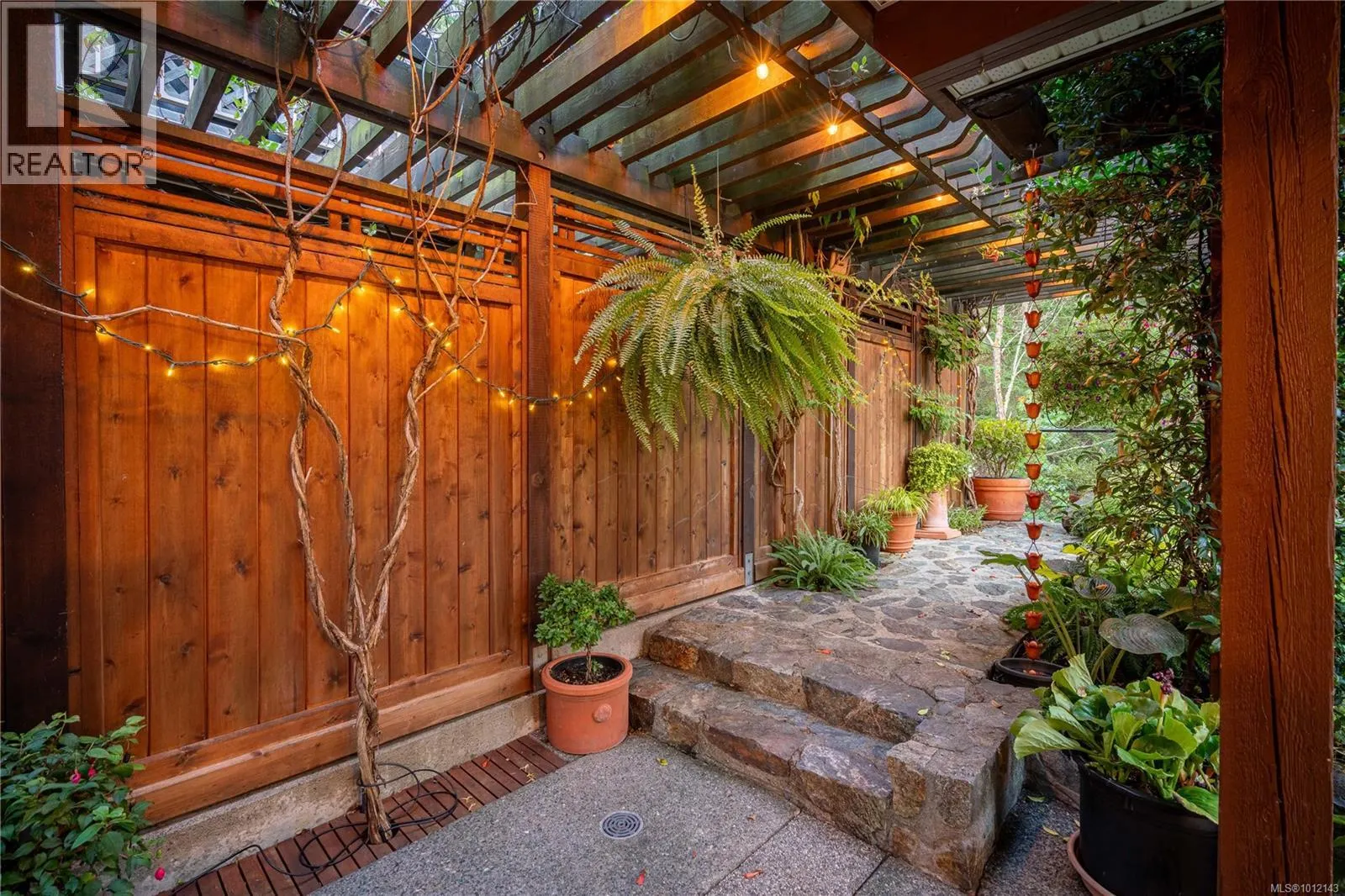 687 Kingsview Ridge