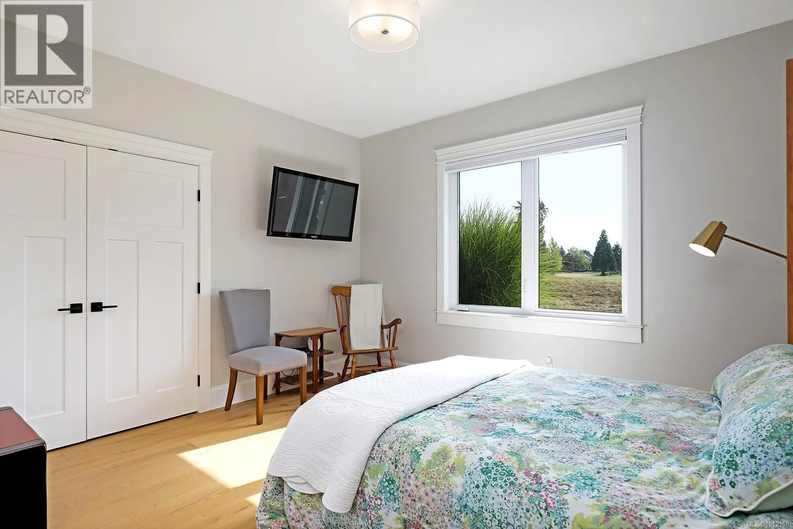 2652 Sheffield Cres