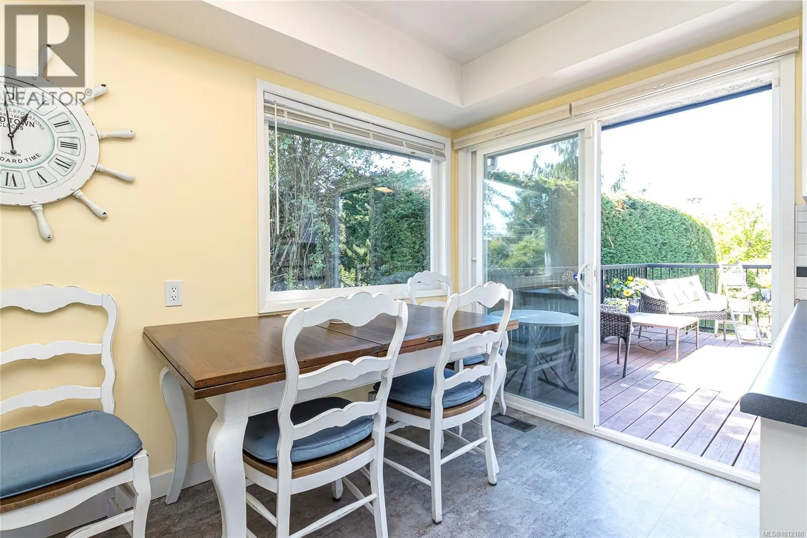 3904 Anton St