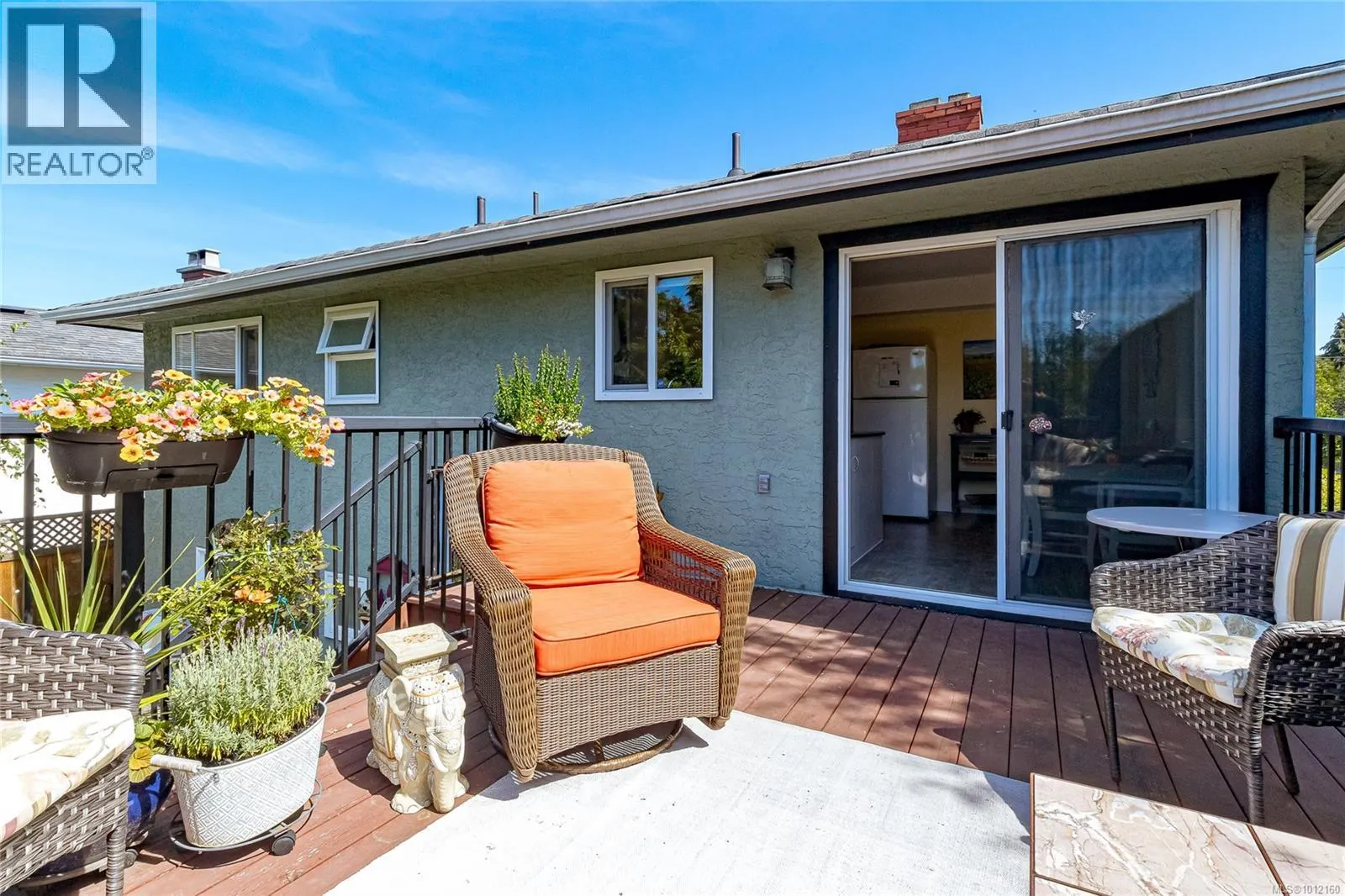 3904 Anton St