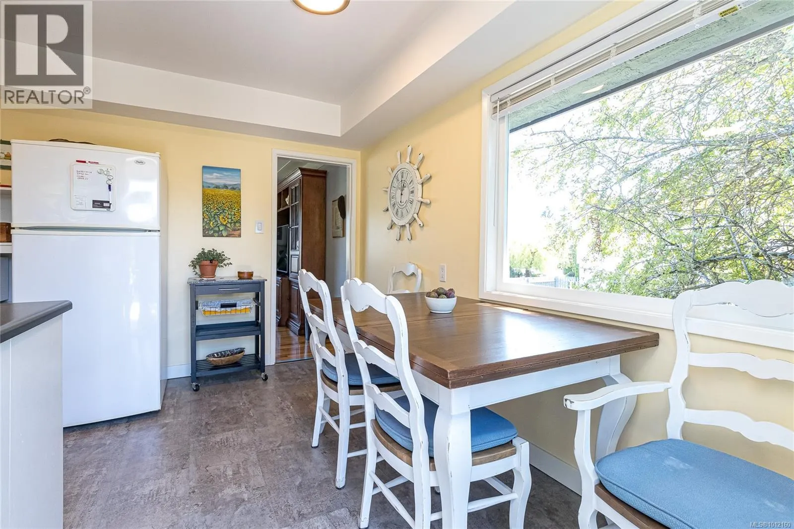 3904 Anton St