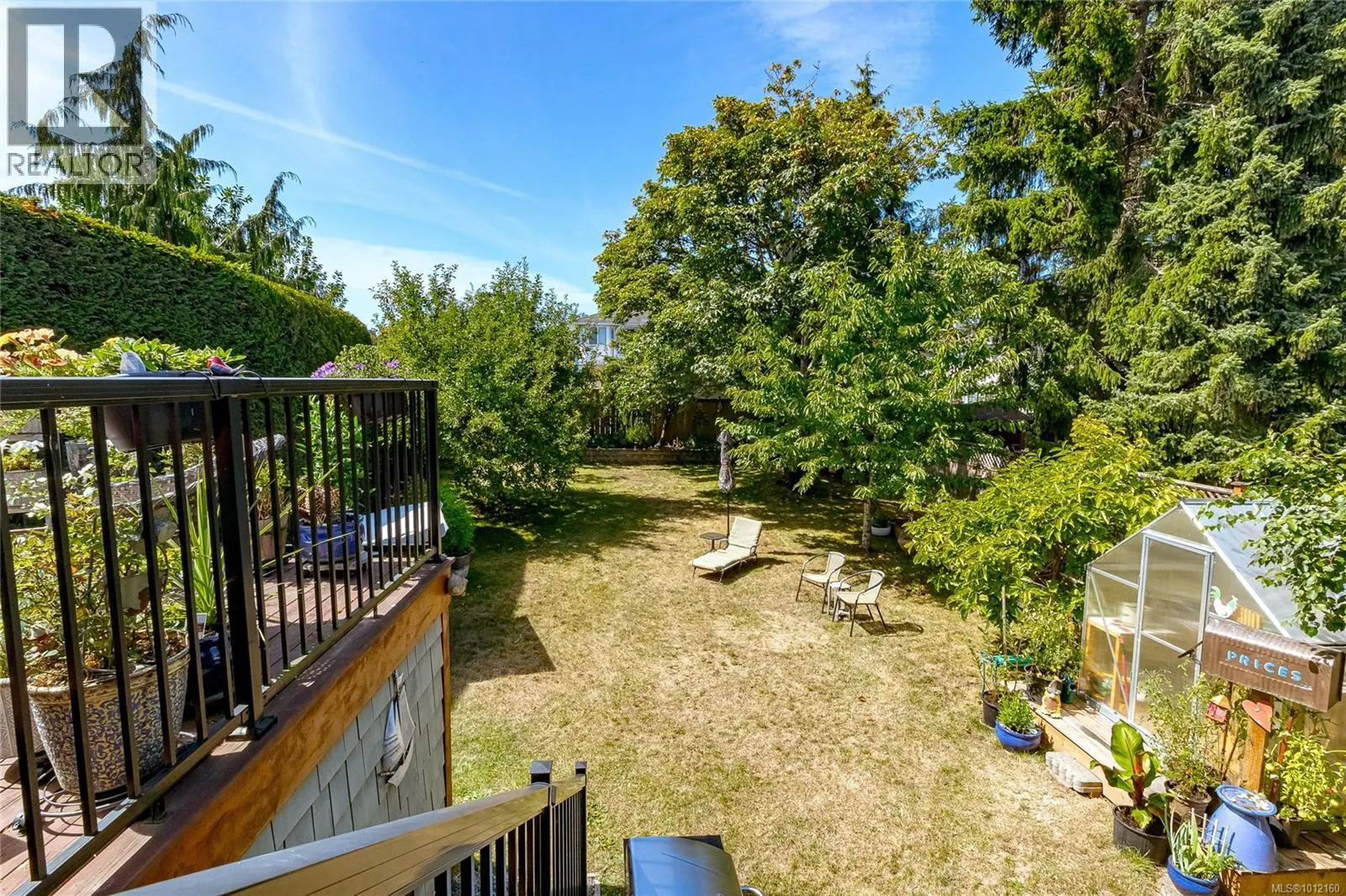 3904 Anton St