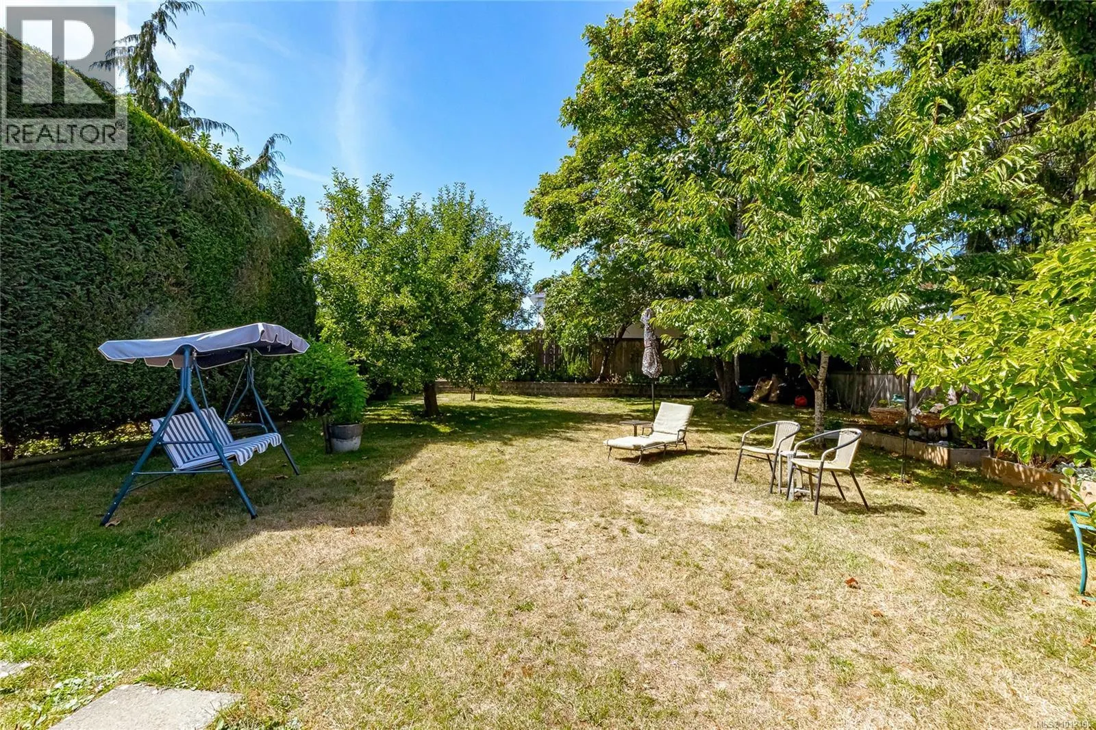 3904 Anton St