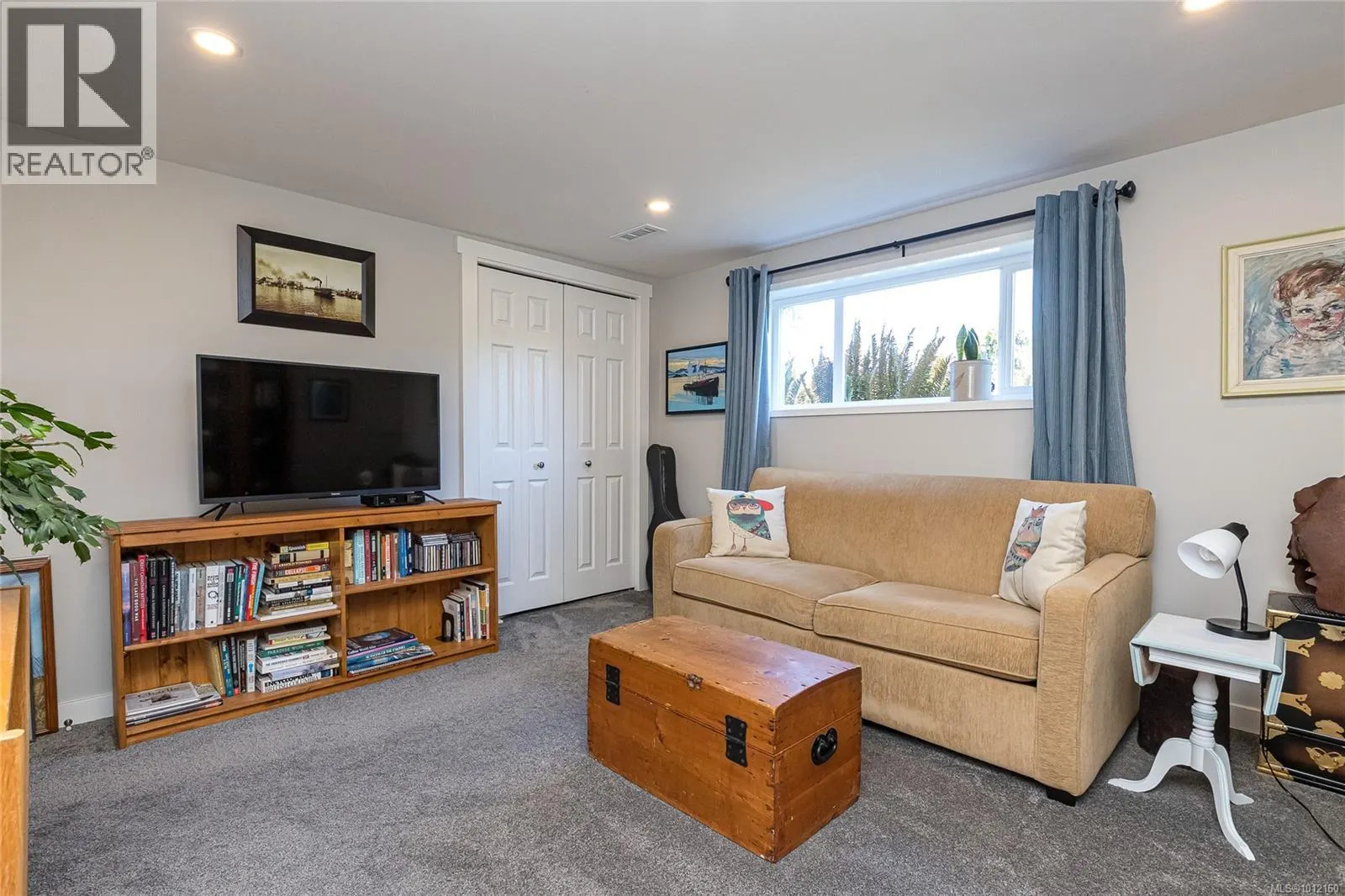 3904 Anton St