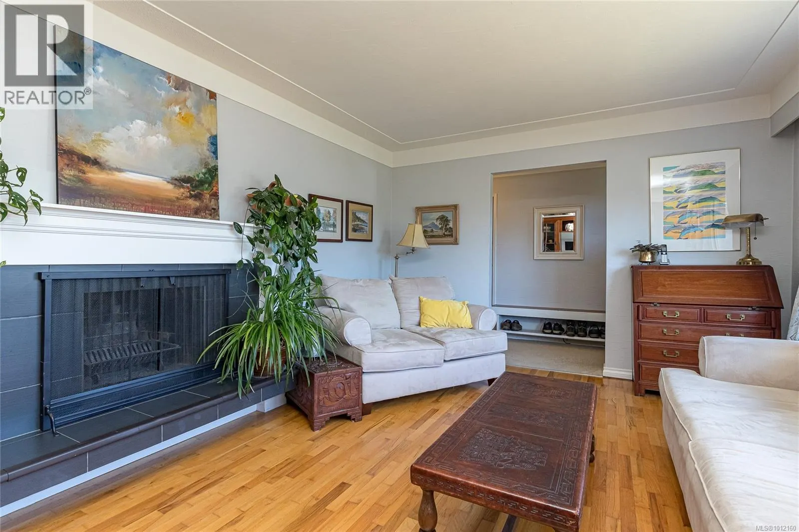 3904 Anton St