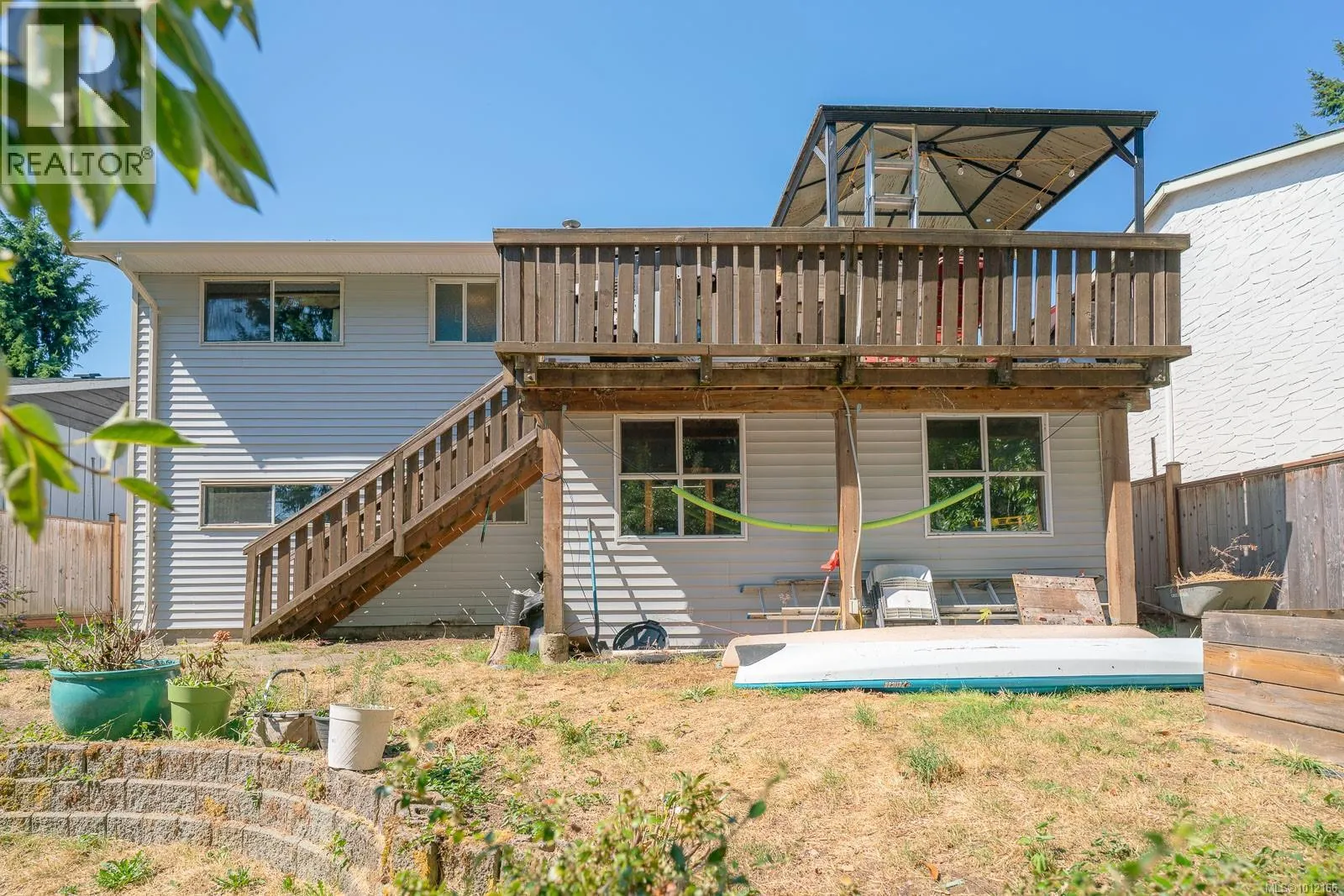 650 Railway Ave