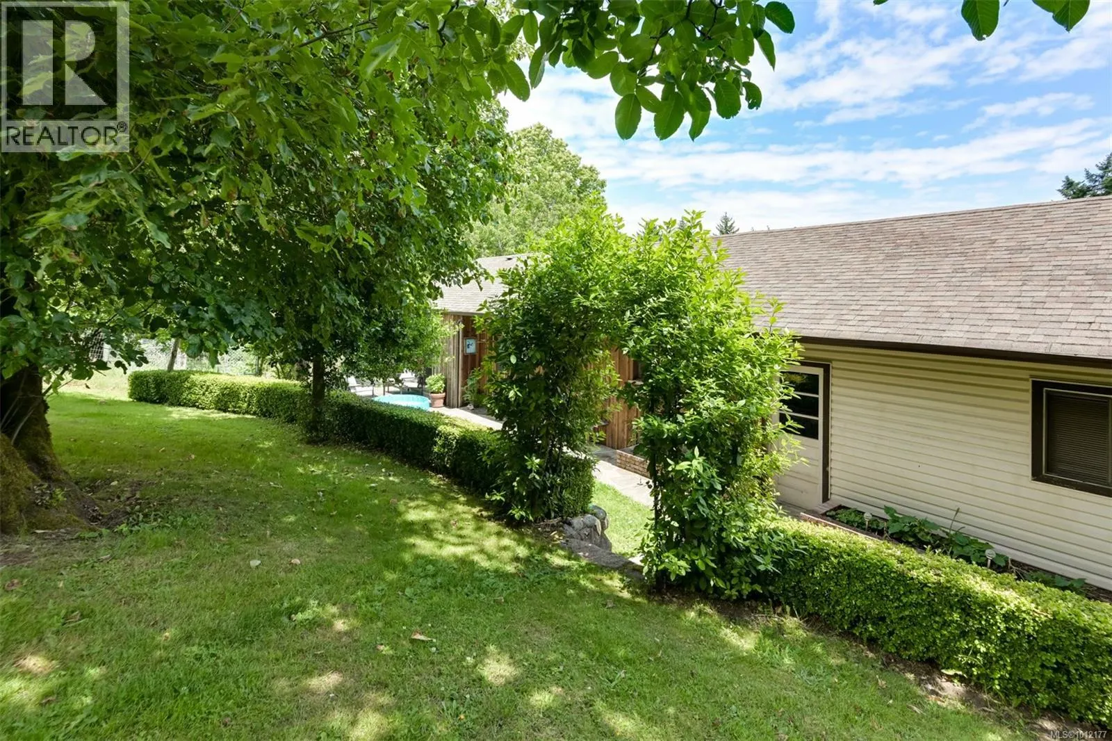 5489 Forest Hill Rd