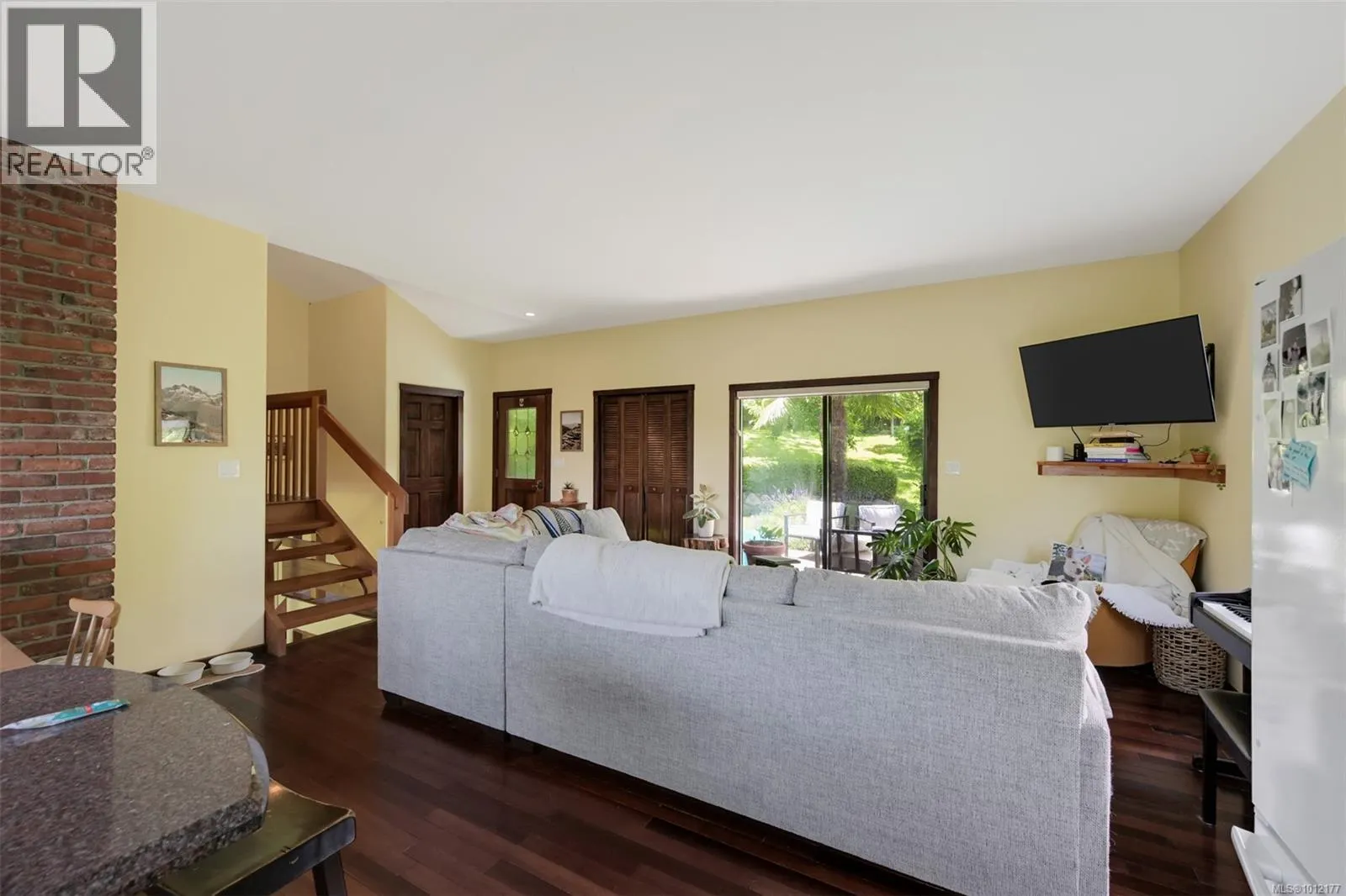 5489 Forest Hill Rd