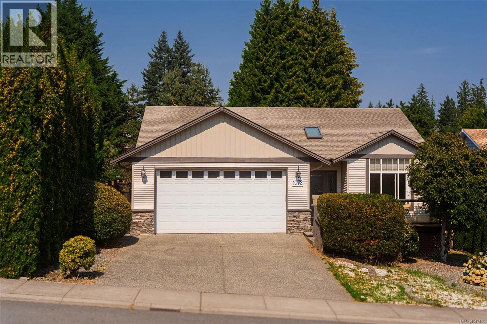 1072 Silver Mountain Dr