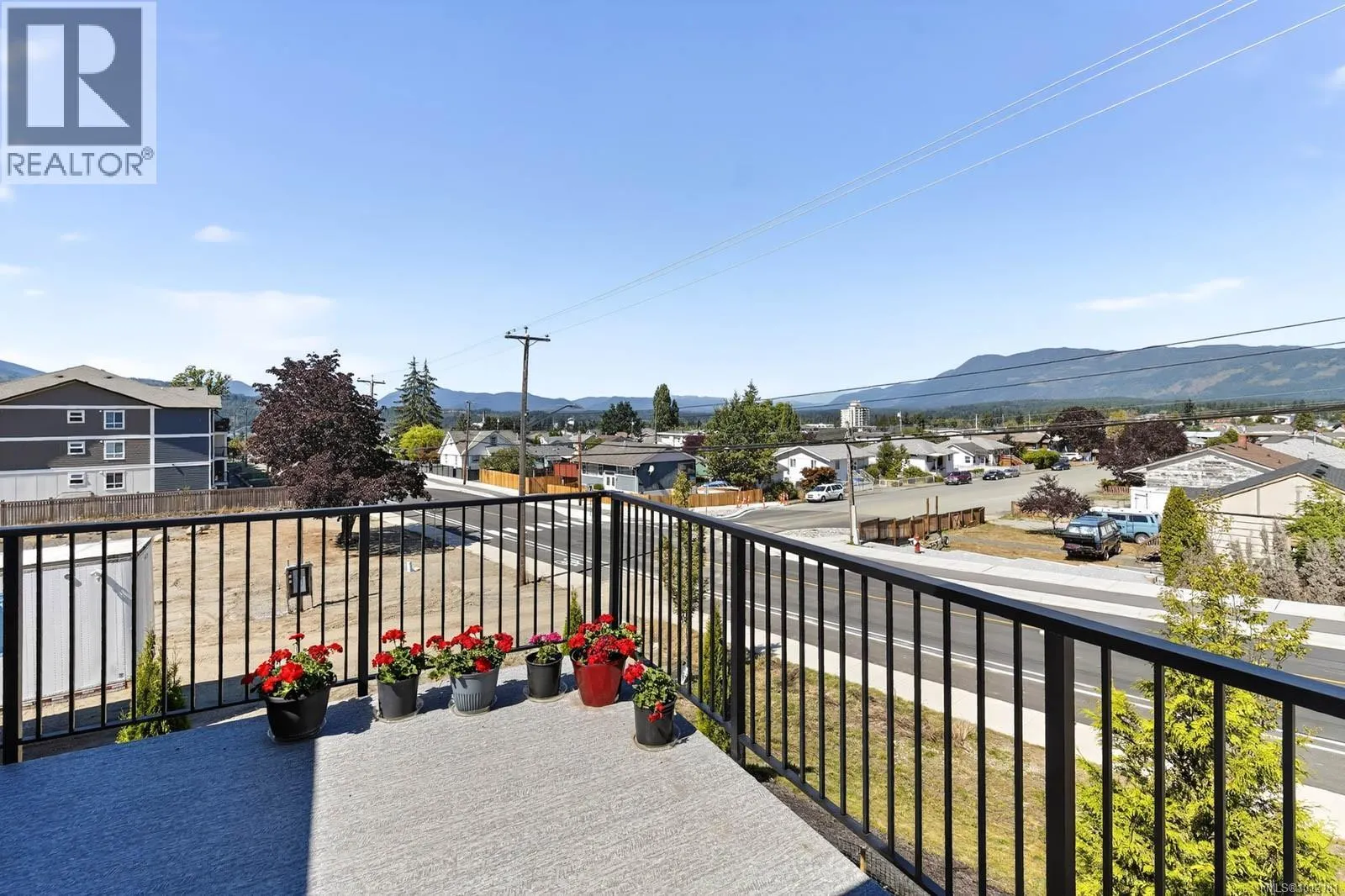 102C 3800 Burde St
