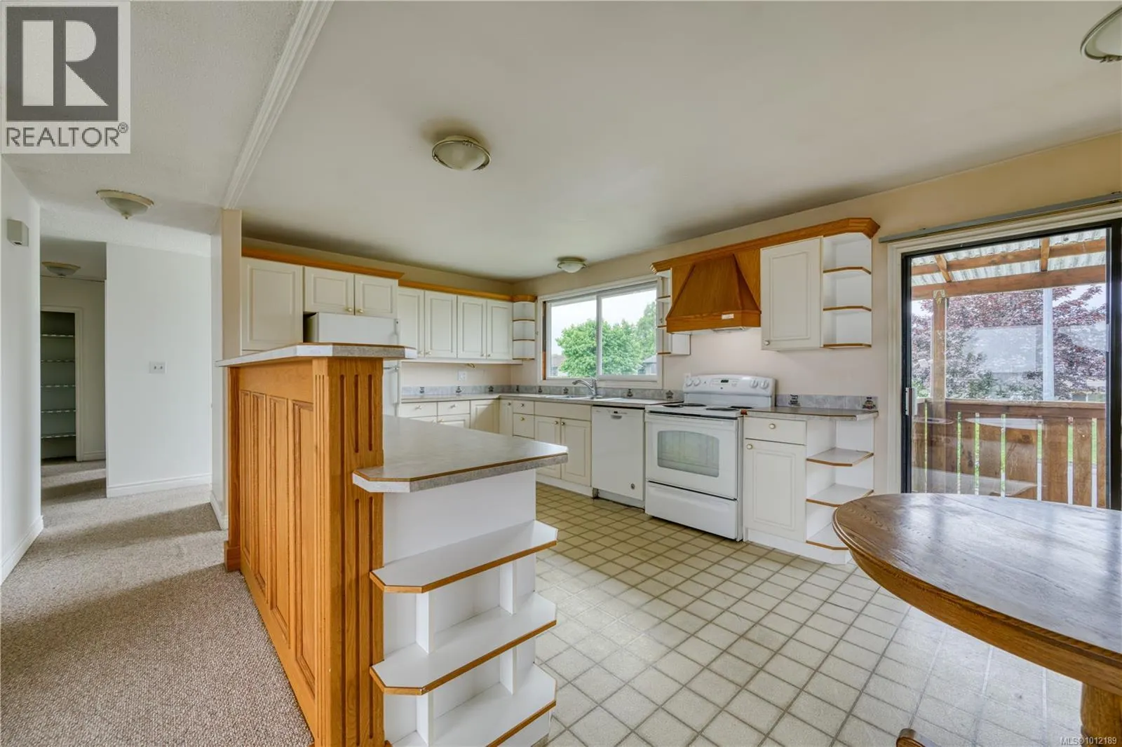 7625 Glacier Cres W