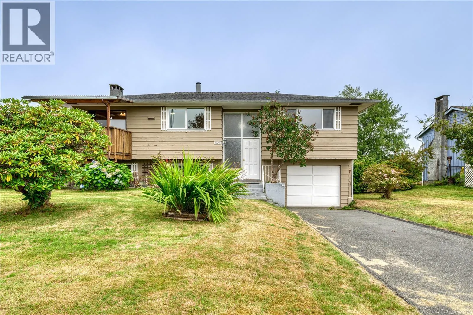 7625 Glacier Cres W