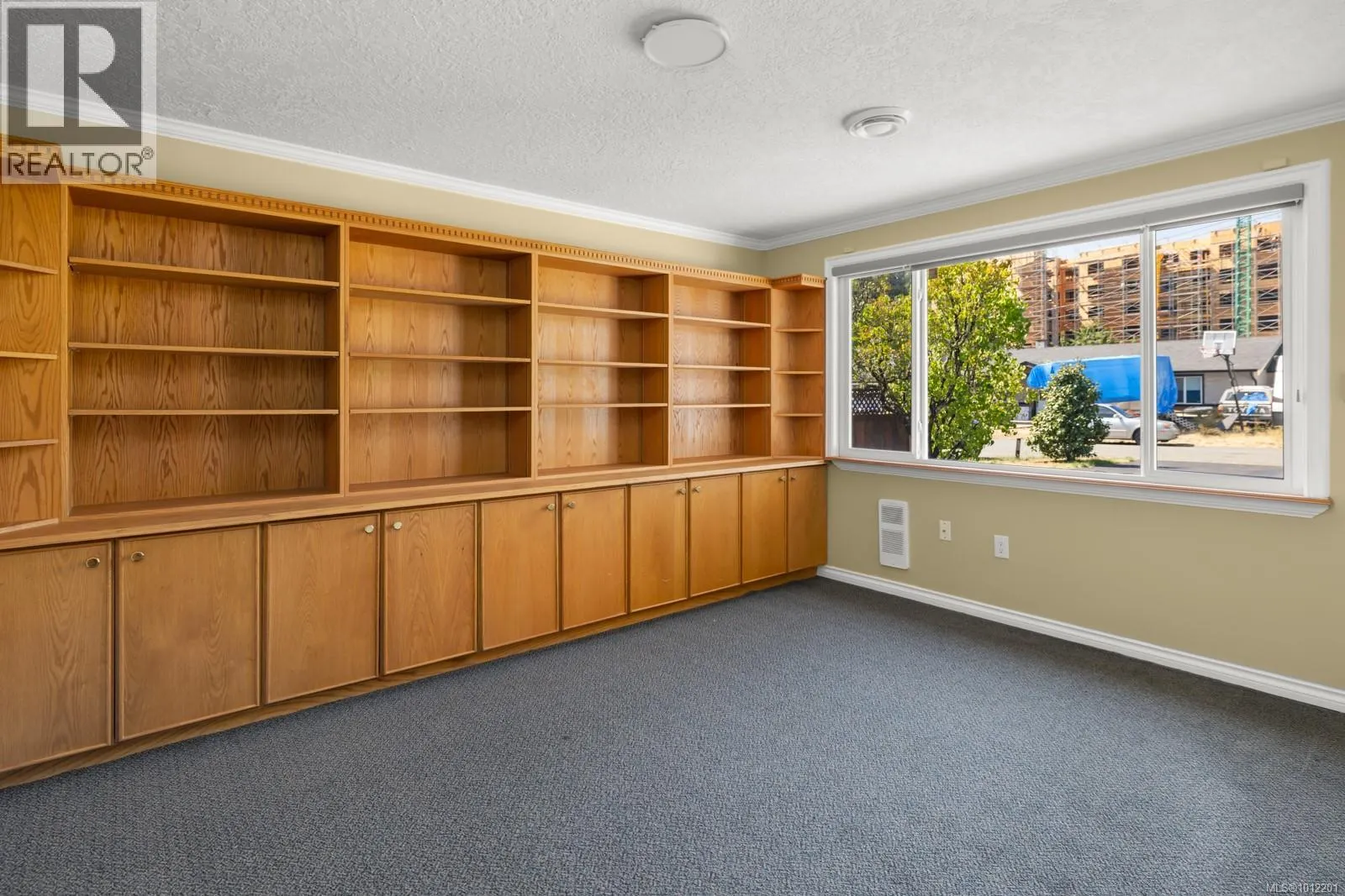 2889 Maurice Lane