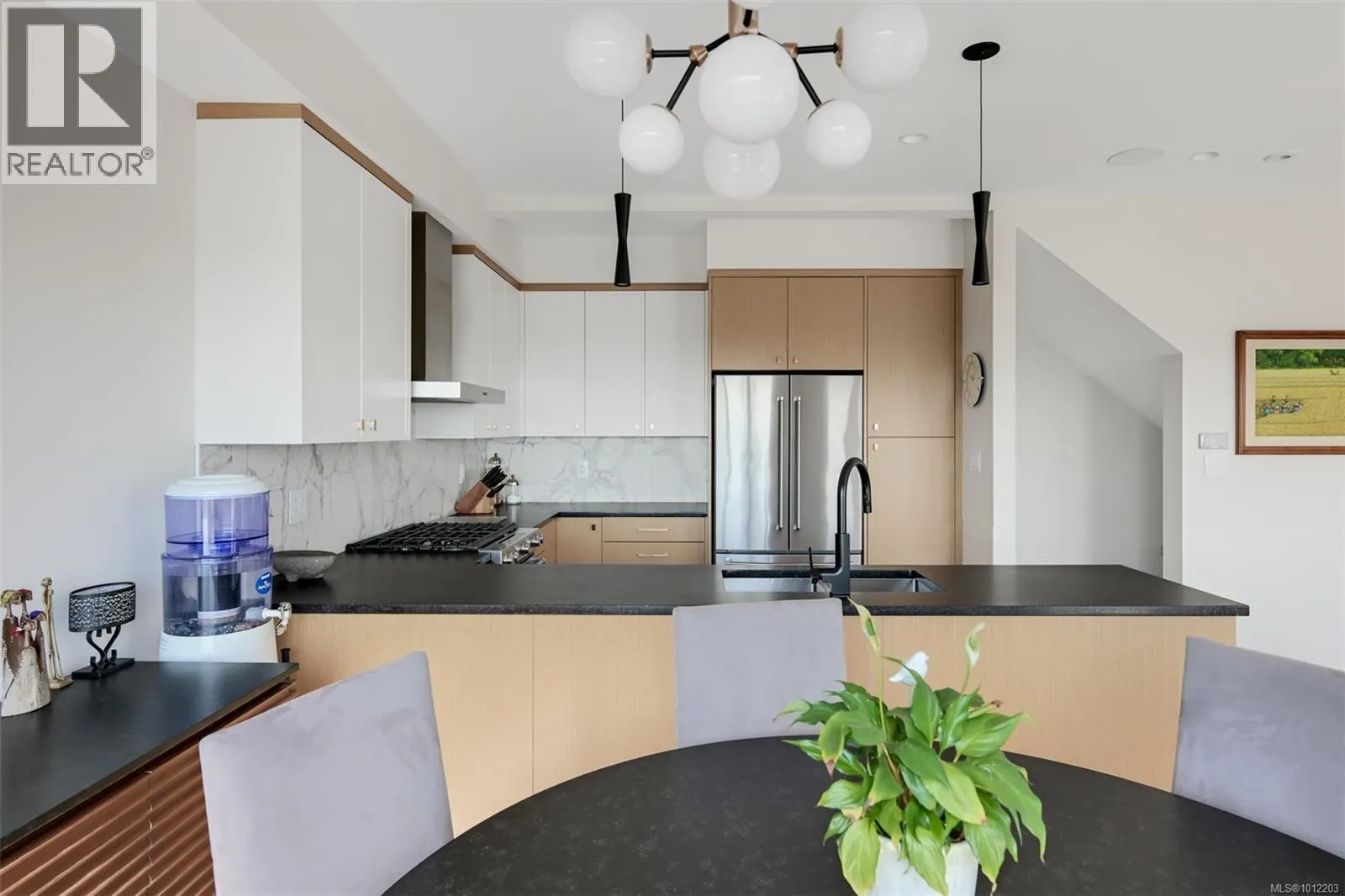 1122 Olivine Mews