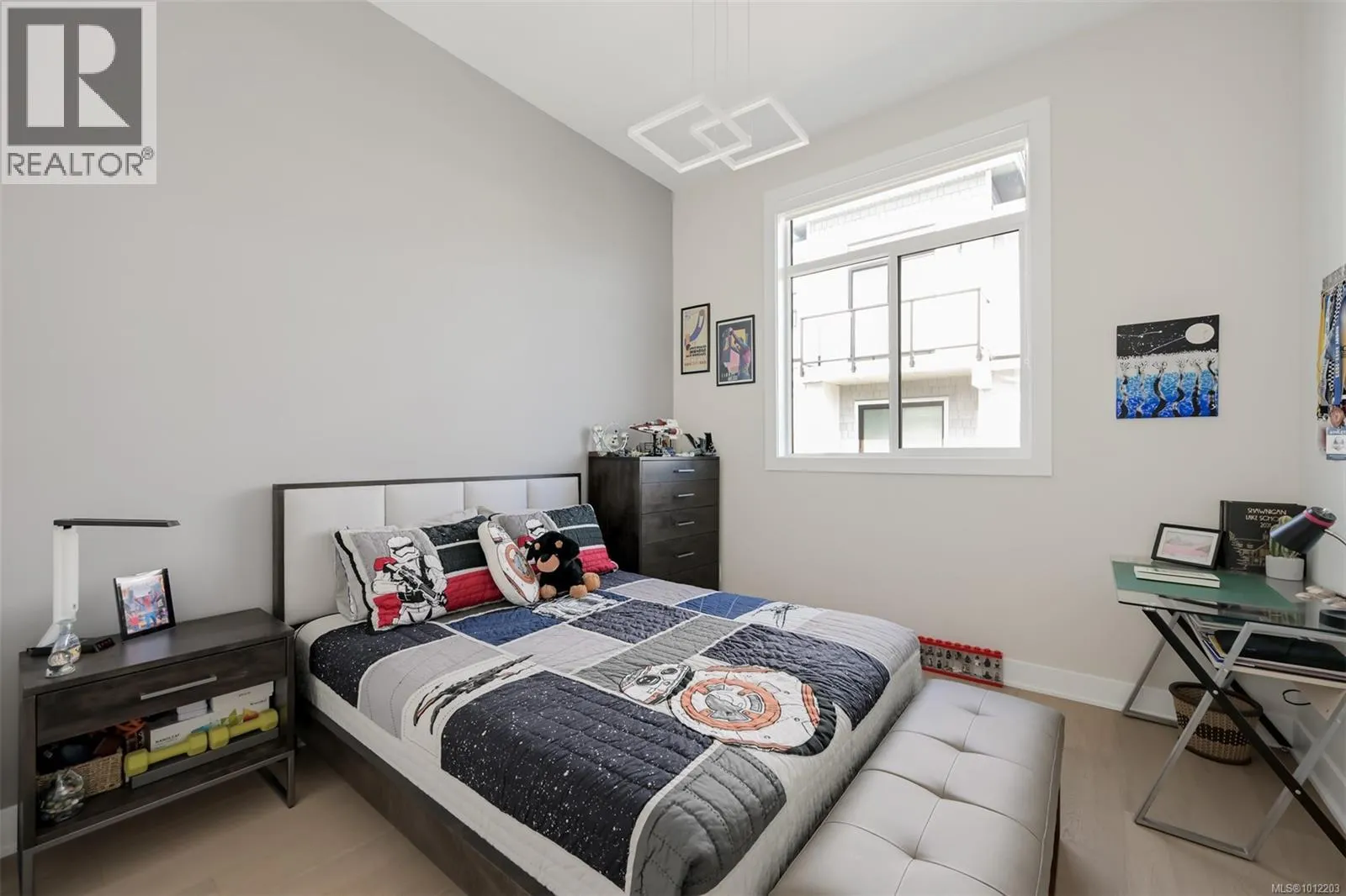 1122 Olivine Mews