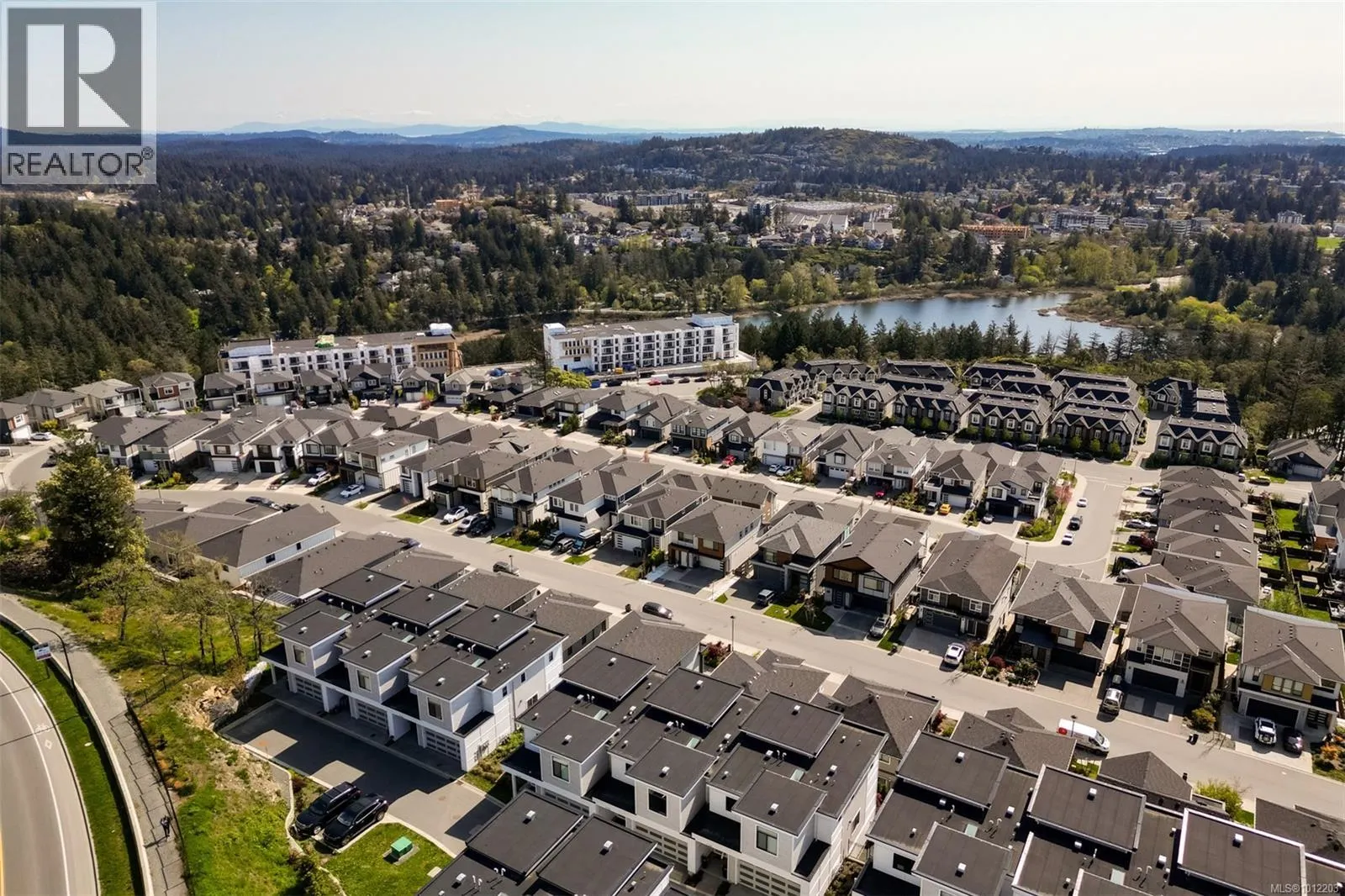 1122 Olivine Mews