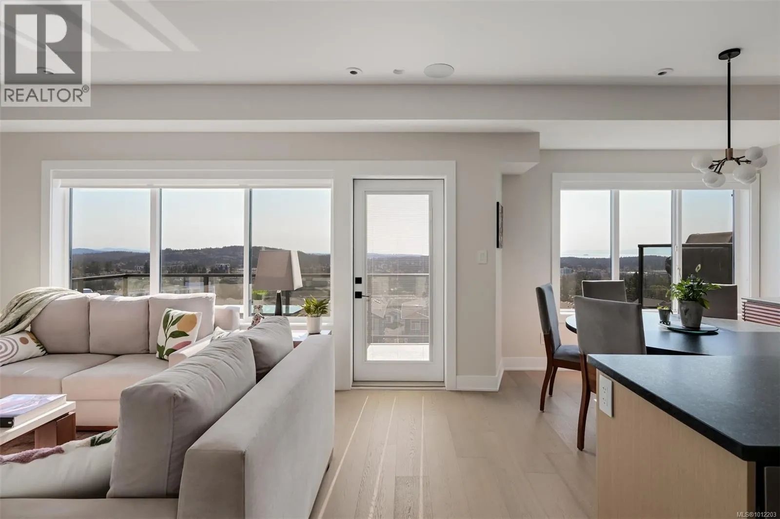 1122 Olivine Mews