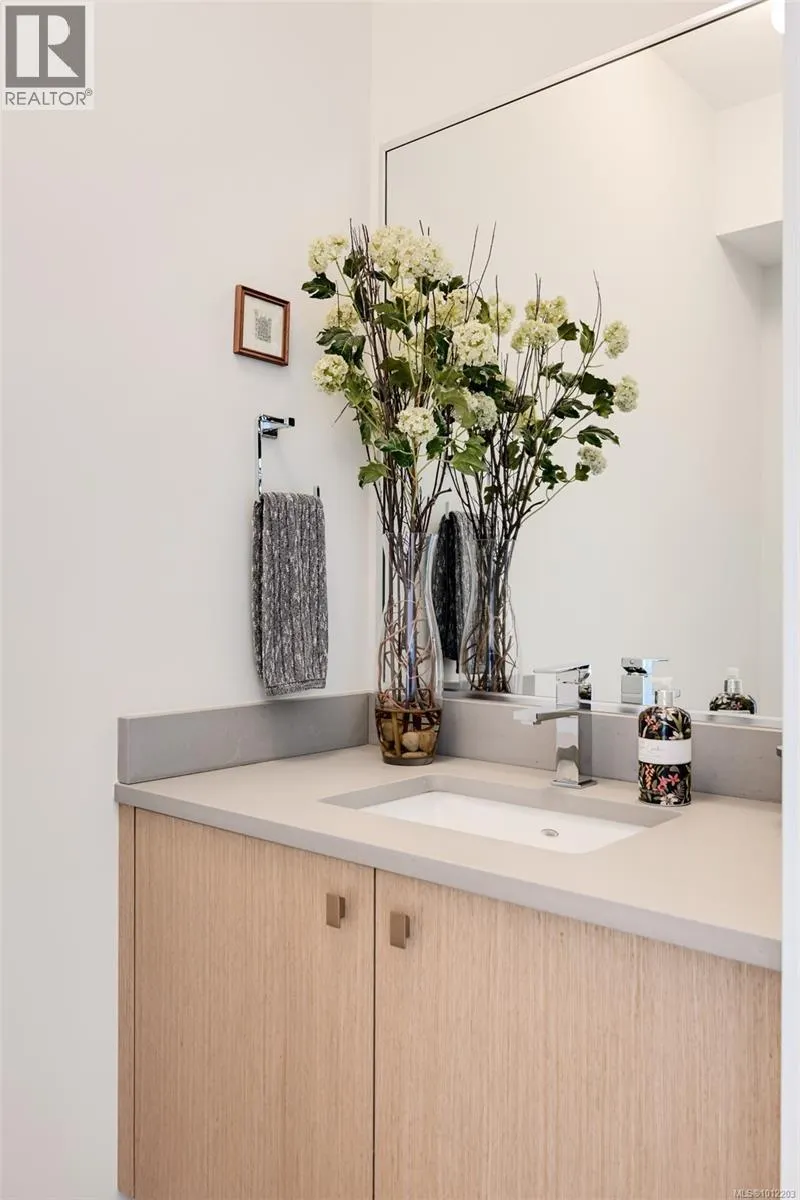 1122 Olivine Mews
