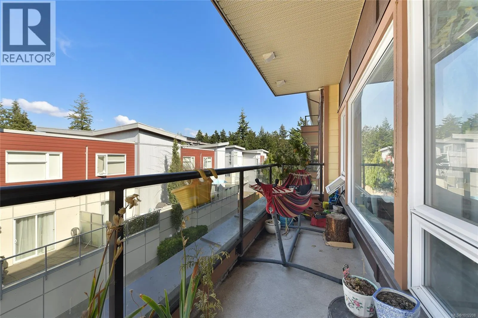 304 2747 Jacklin Rd