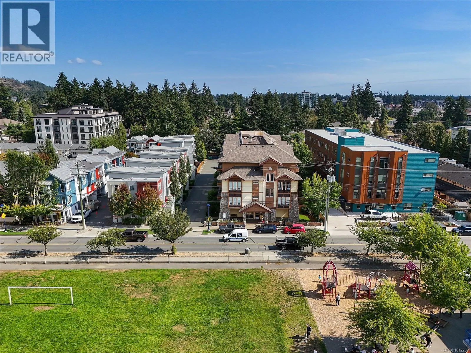 304 2747 Jacklin Rd
