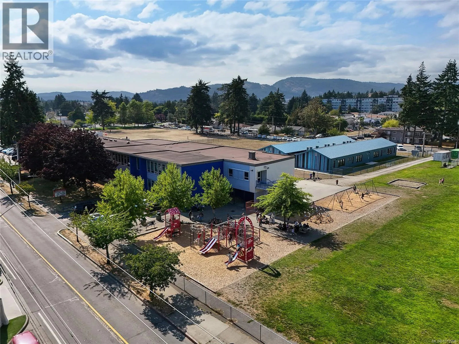 304 2747 Jacklin Rd