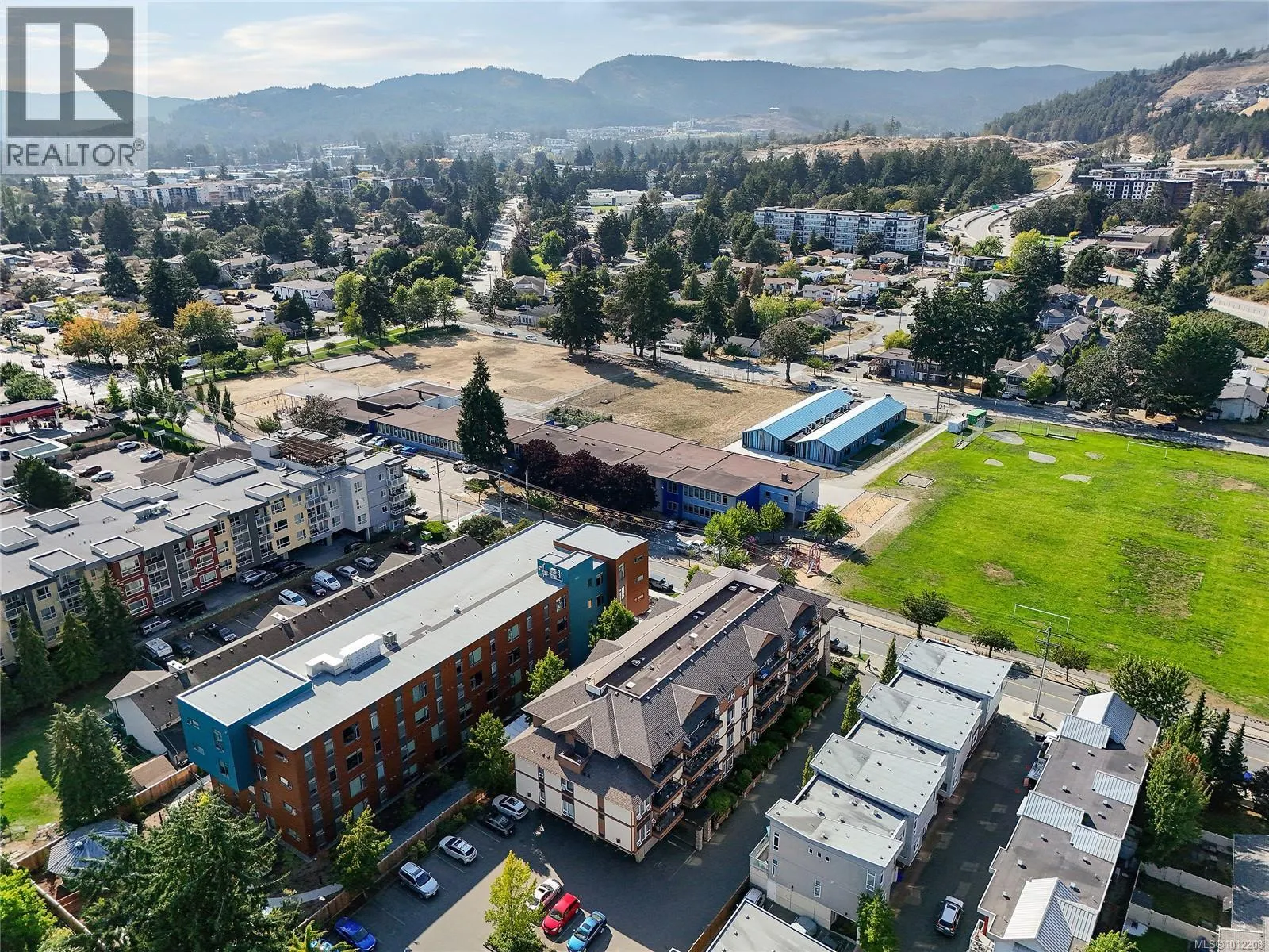 304 2747 Jacklin Rd