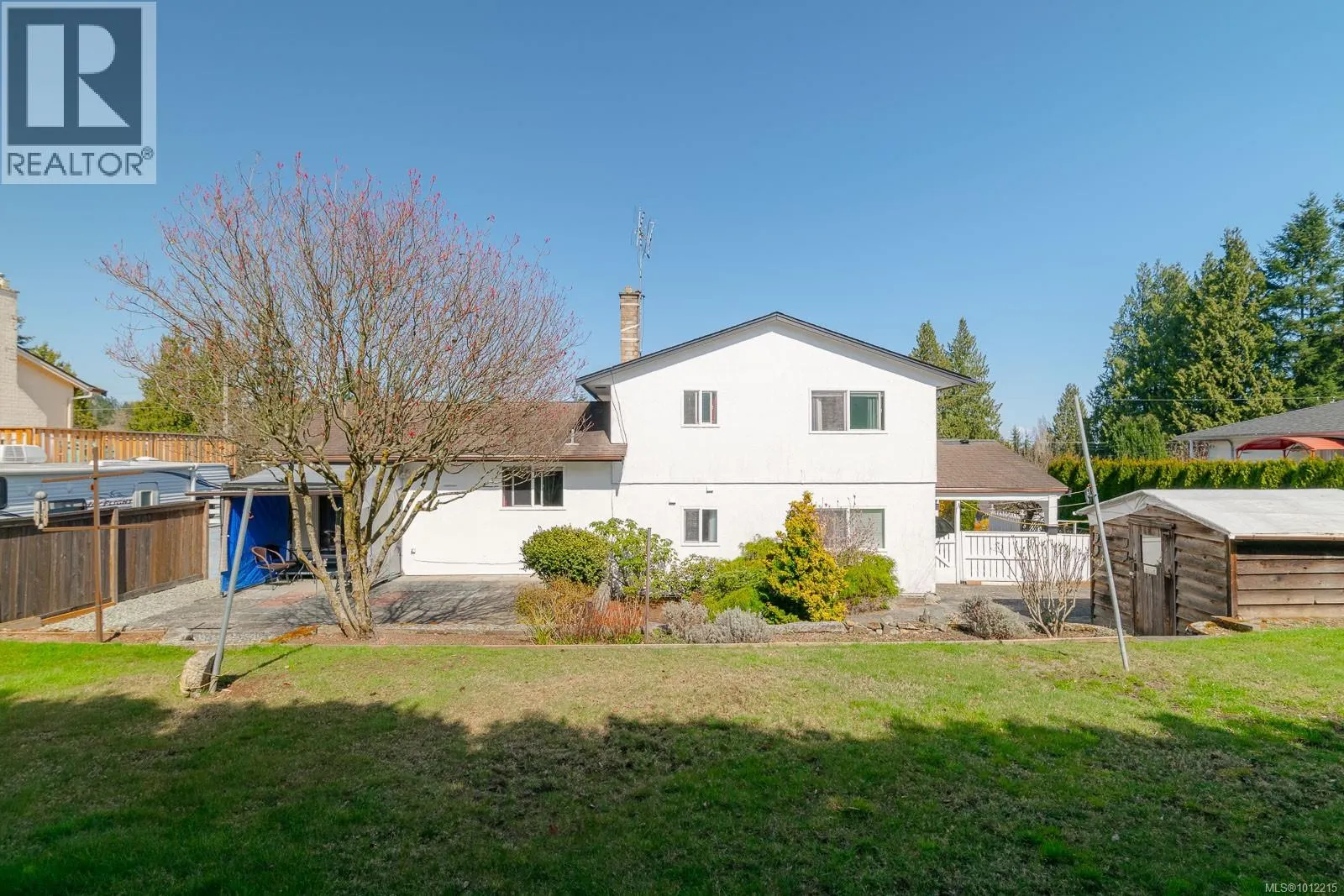 3349 Country Club Dr