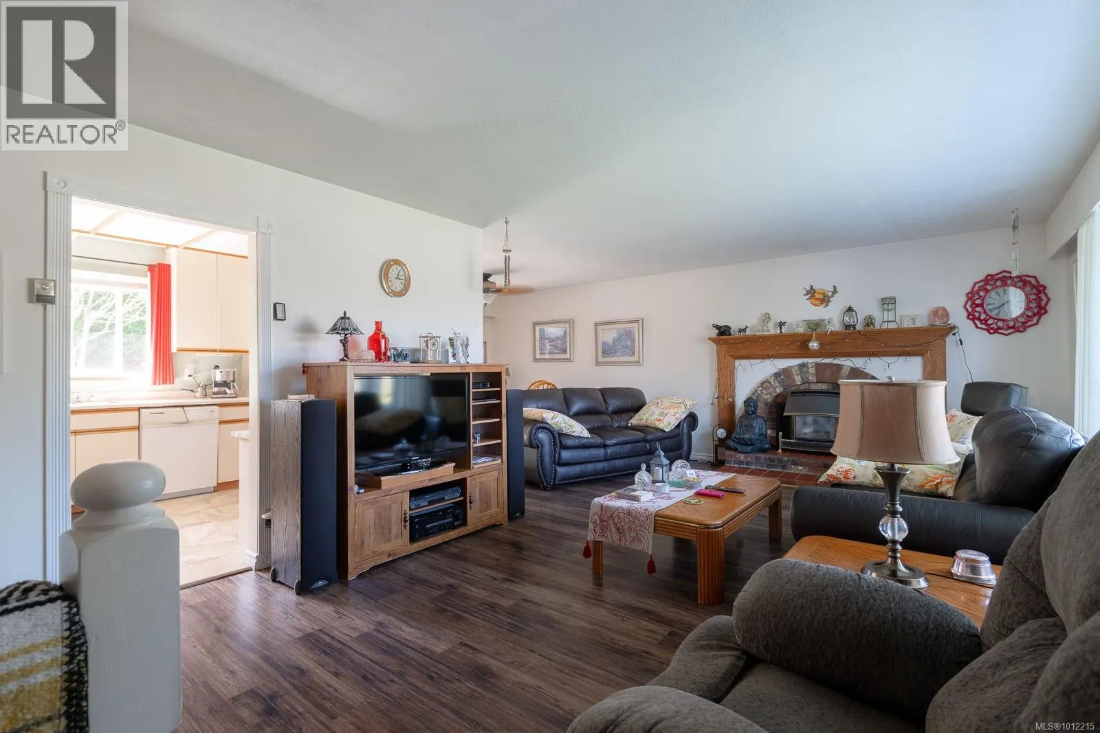 3349 Country Club Dr
