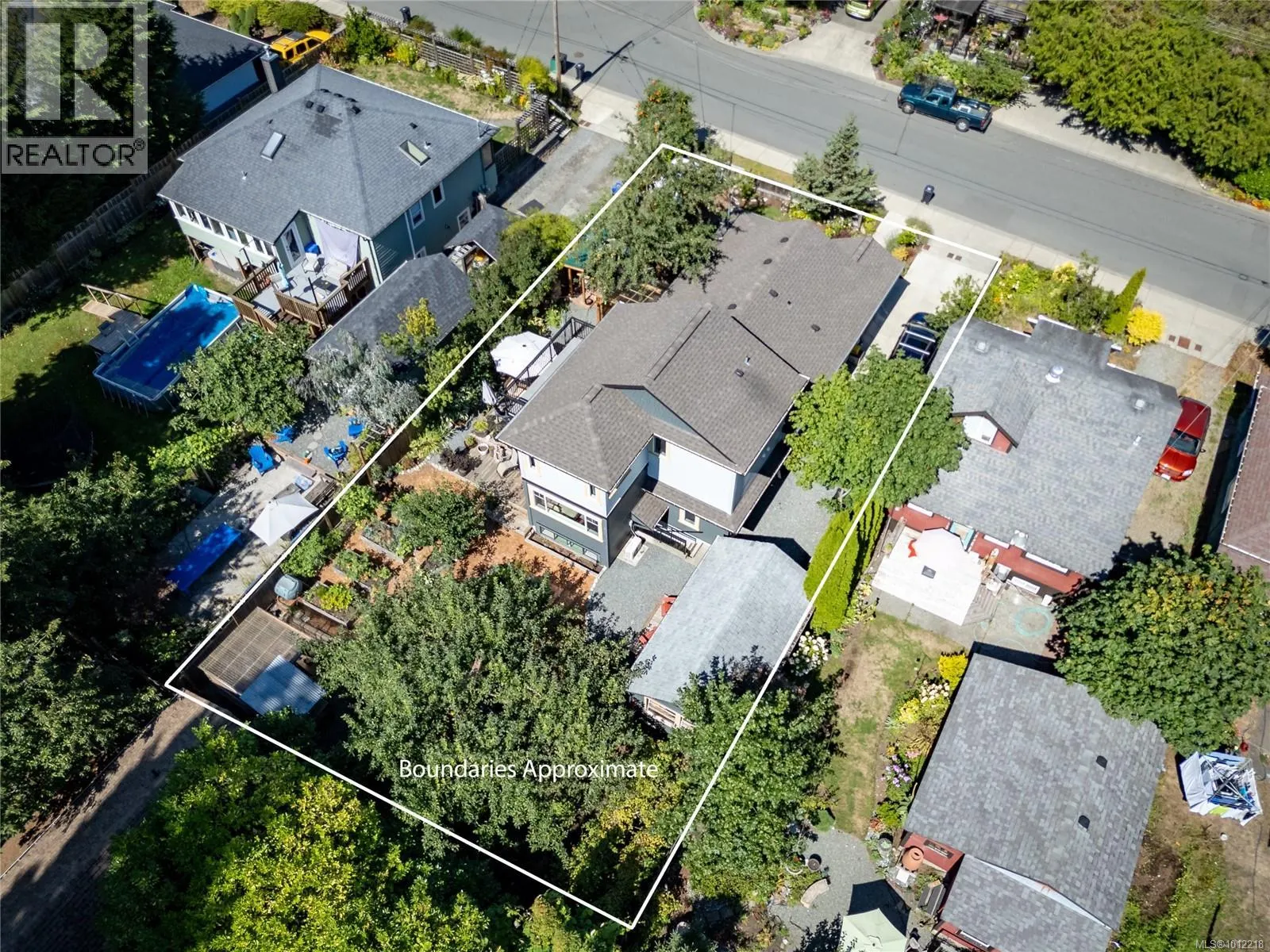 332 2nd St